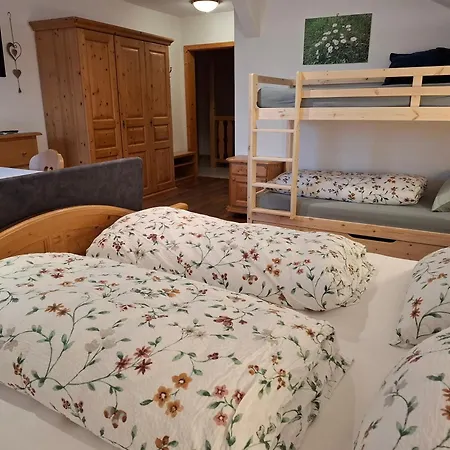 Quarto em Acomodações Particulares Bauernhof Ablass